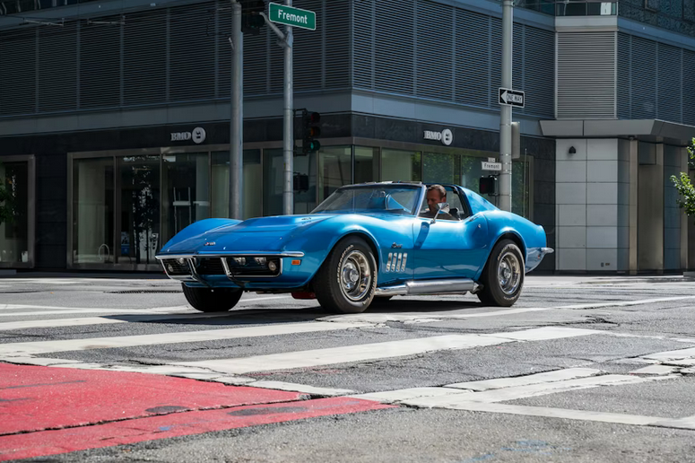 blue car